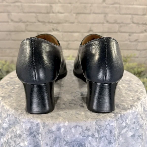 Naturalizer Navy Blue Leather Square Toe 2” Dress Heel Loafers WMS 8M💙GUC💙 - Picture 5 of 9